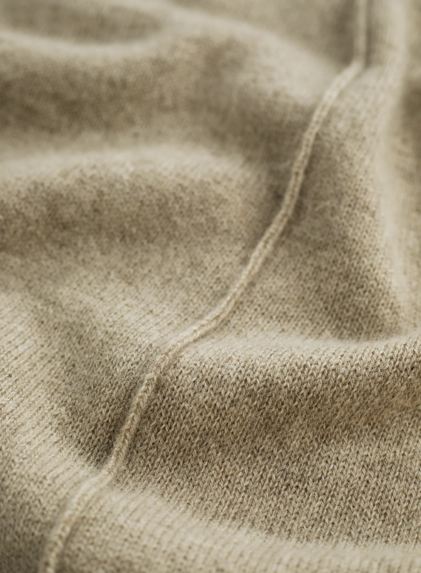 Acadia Alpaca Crew - Image 3
