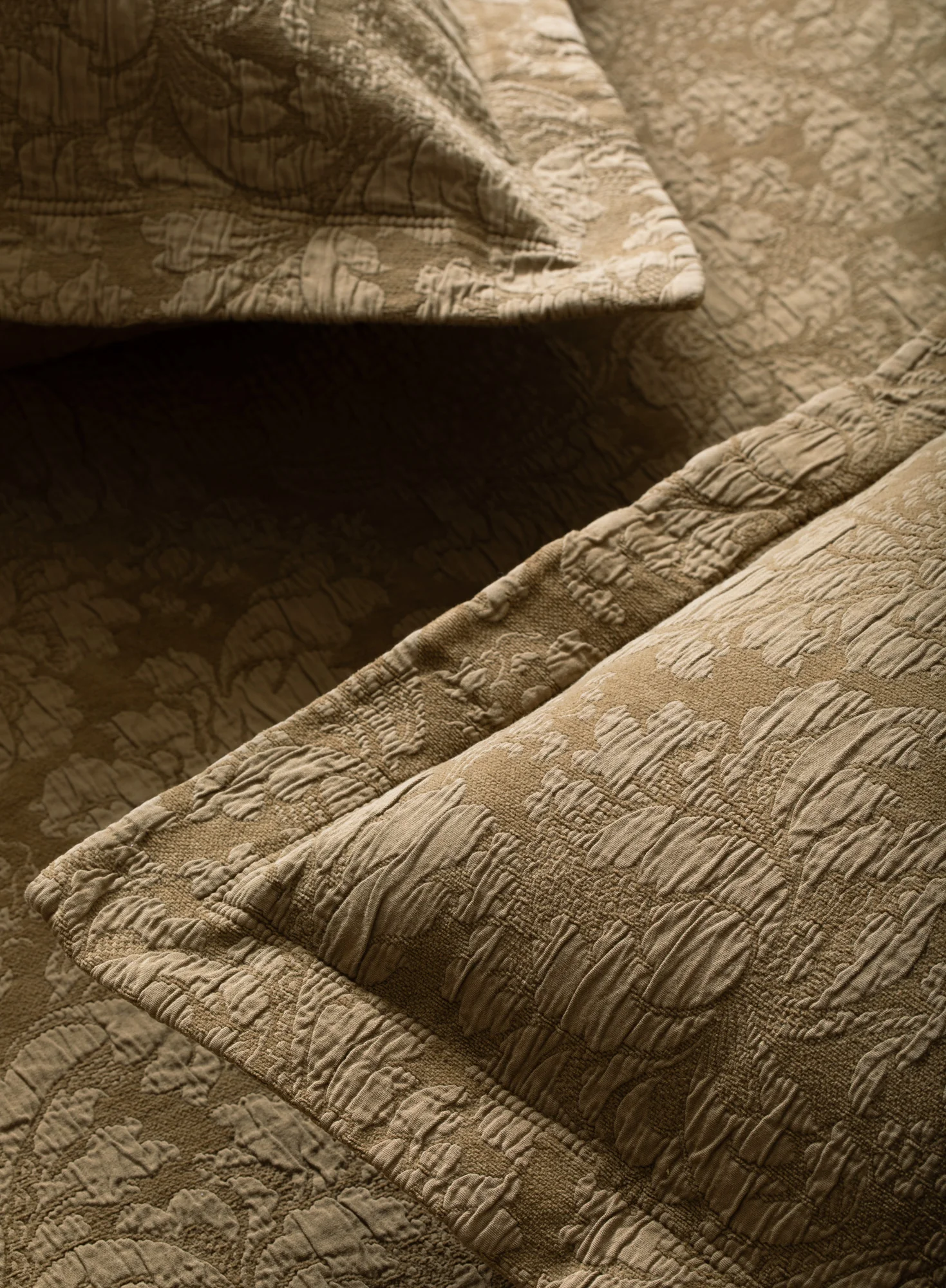 Arts And Crafts Floral Coverlet Set - Image 7