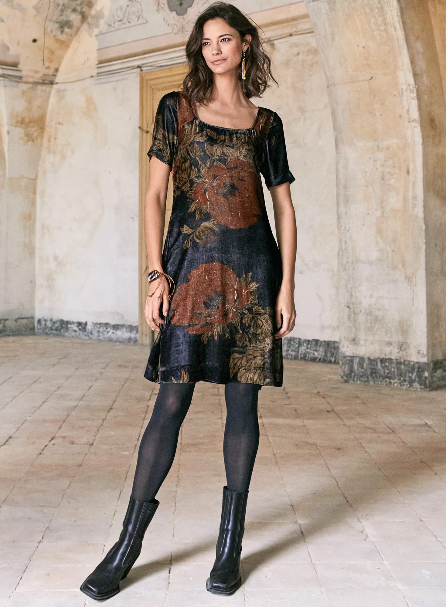 Carmen Velvet Dress