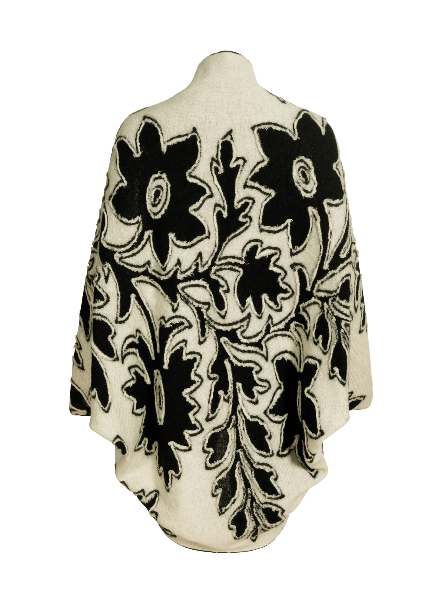 Nathalie Shrug - Image 5