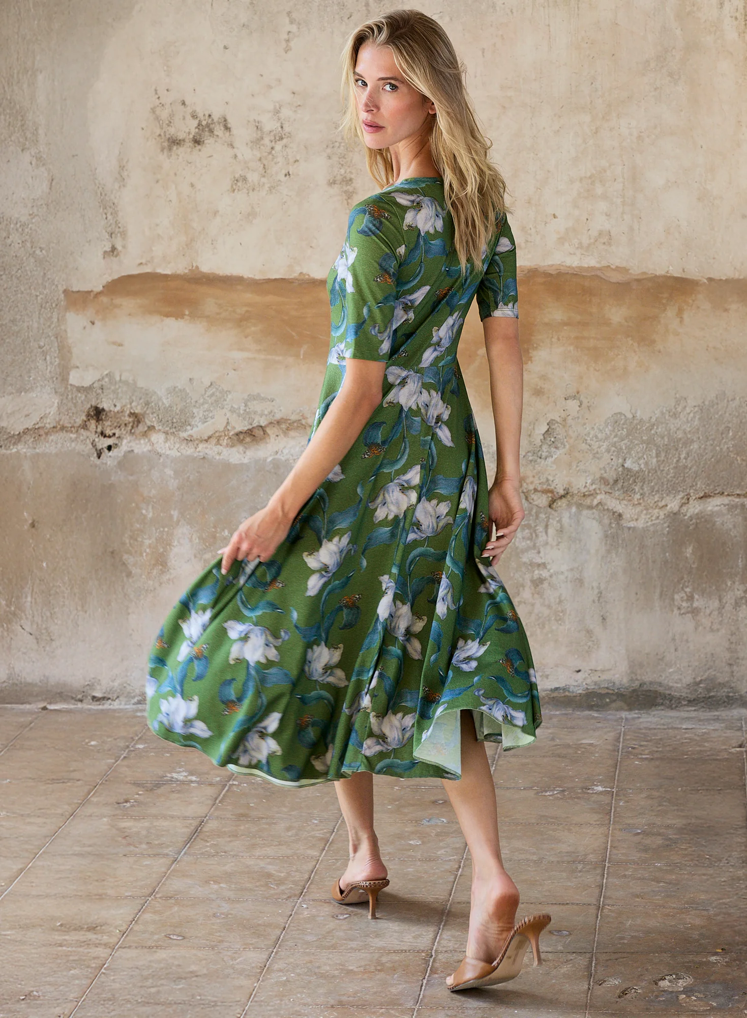 Tulipánes Dress - Image 2